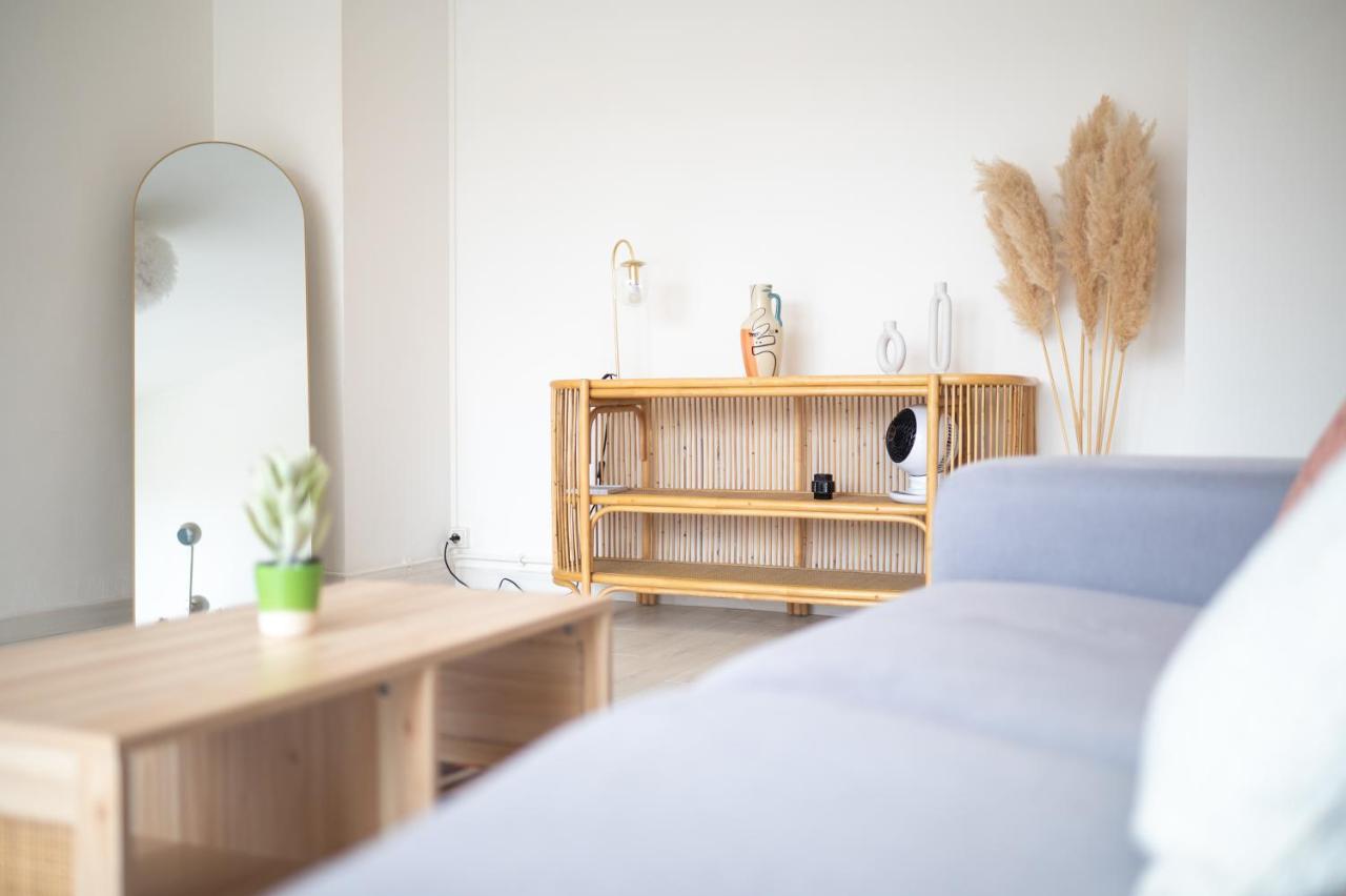 Superbe Appartement Avenue De Champagne + Parking エペルネー エクステリア 写真